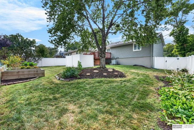 6523 S 137 Circle, Omaha, NE 68137