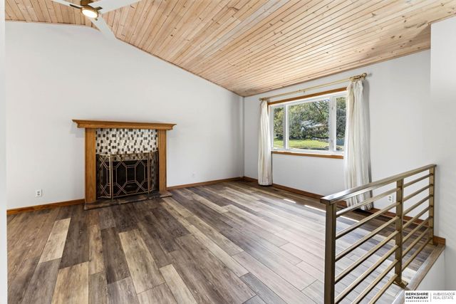 6523 S 137 Circle, Omaha, NE 68137