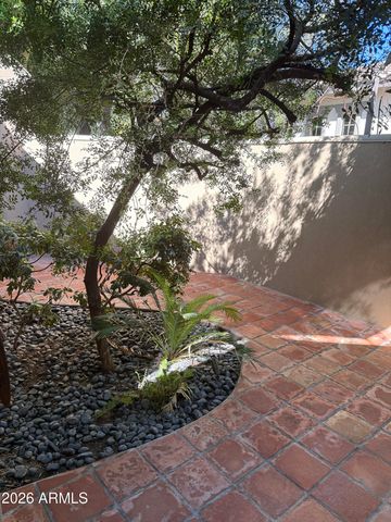 3302 E CAMPBELL Avenue 9, Phoenix, AZ 85018