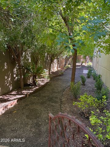 3302 E CAMPBELL Avenue 9, Phoenix, AZ 85018