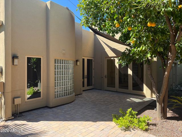 3302 E CAMPBELL Avenue 9, Phoenix, AZ 85018
