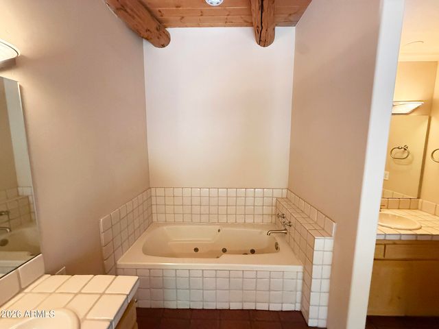 3302 E CAMPBELL Avenue 9, Phoenix, AZ 85018