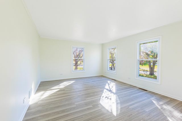 1224 W Whytecliff Road, Palatine, IL 60067