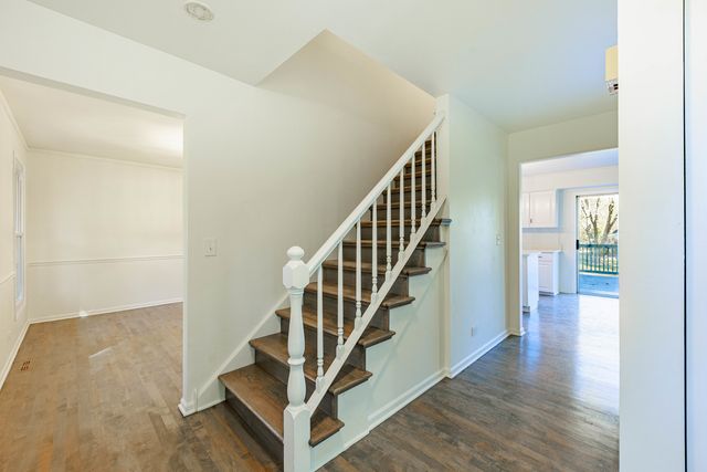 1224 W Whytecliff Road, Palatine, IL 60067