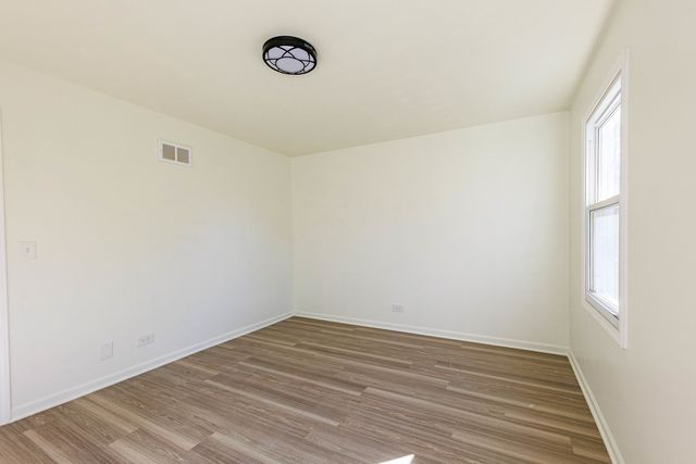 1224 W Whytecliff Road, Palatine, IL 60067