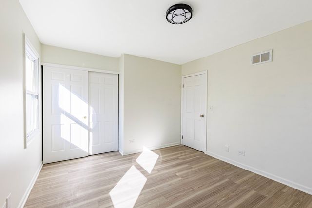 1224 W Whytecliff Road, Palatine, IL 60067