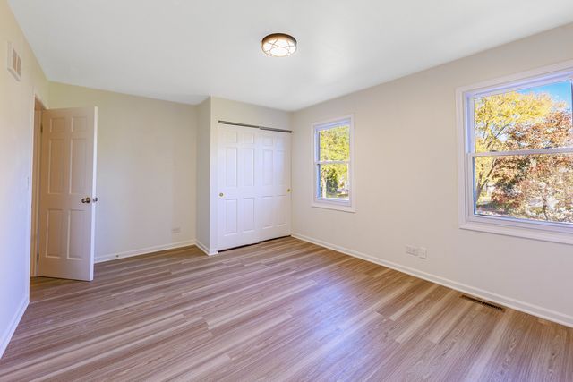 1224 W Whytecliff Road, Palatine, IL 60067