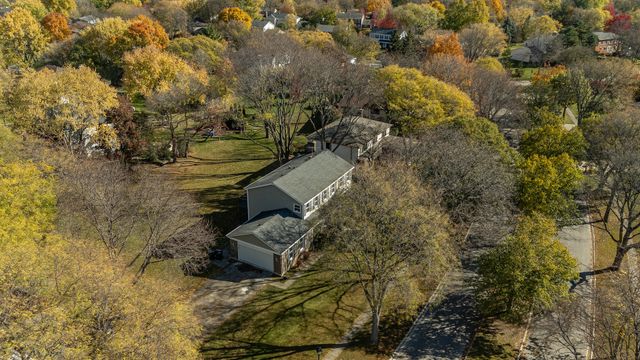 1224 W Whytecliff Road, Palatine, IL 60067