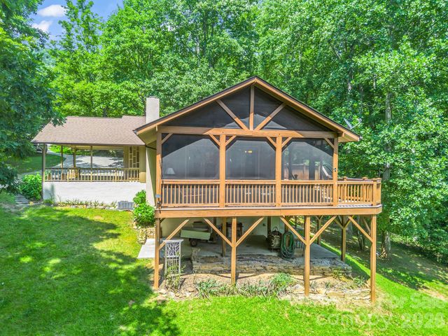 12 Chippewa Trail, Black Mountain, NC 28711