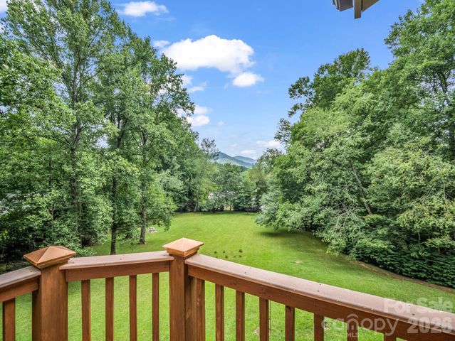 12 Chippewa Trail, Black Mountain, NC 28711