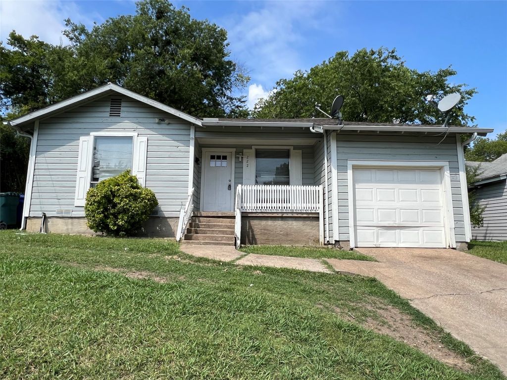 222 N Ricketts Street, Sherman, TX 75092