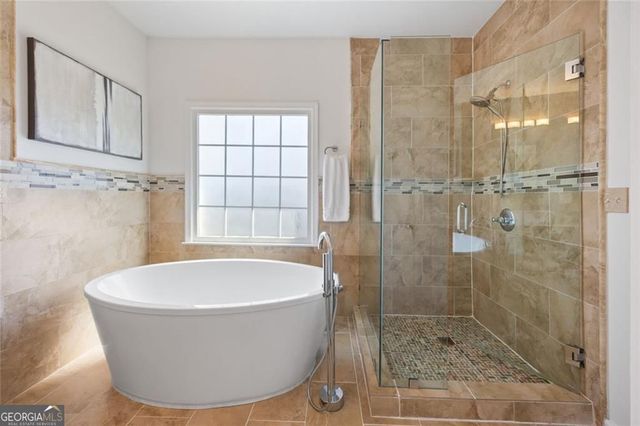 1972 Barrett Knoll Circle NW, Kennesaw, GA 30152