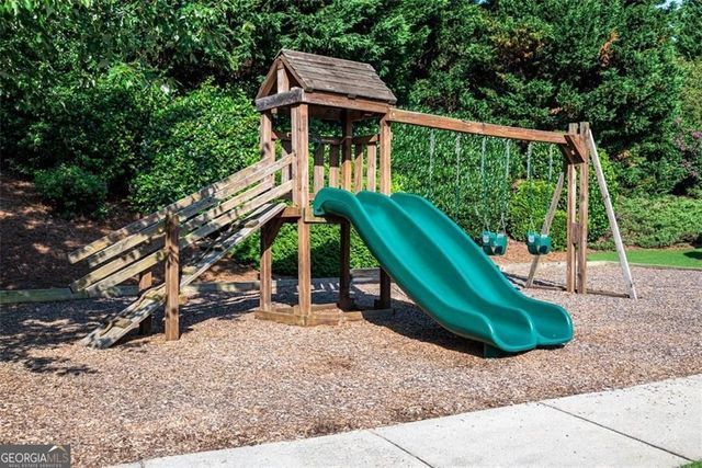 1972 Barrett Knoll Circle NW, Kennesaw, GA 30152