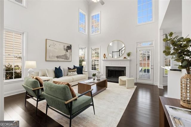 1972 Barrett Knoll Circle NW, Kennesaw, GA 30152