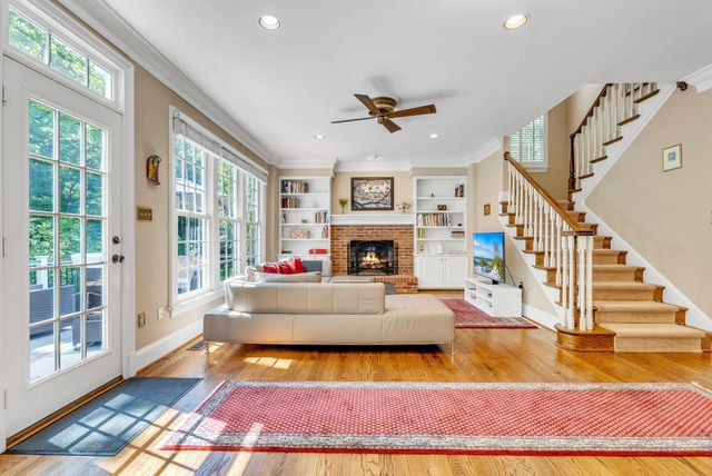 8308 COMANCHE CT, Bethesda, MD 20817