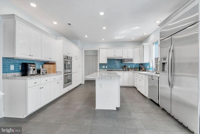 8308 COMANCHE CT, Bethesda, MD 20817