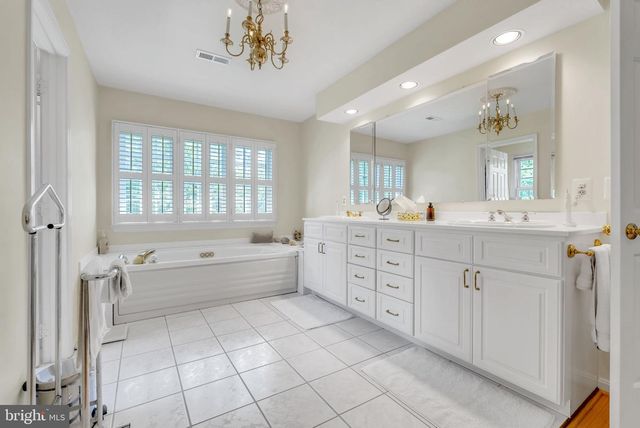8308 COMANCHE CT, Bethesda, MD 20817