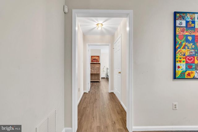 8308 COMANCHE CT, Bethesda, MD 20817
