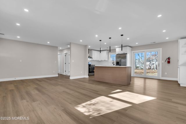 170 Station Road, Berkeley, NJ 08721