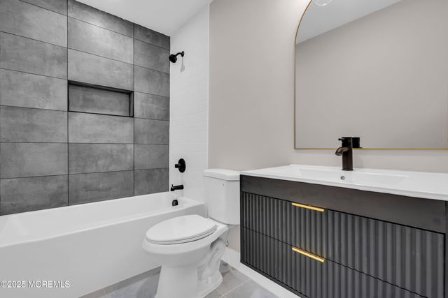 170 Station Road, Berkeley, NJ 08721