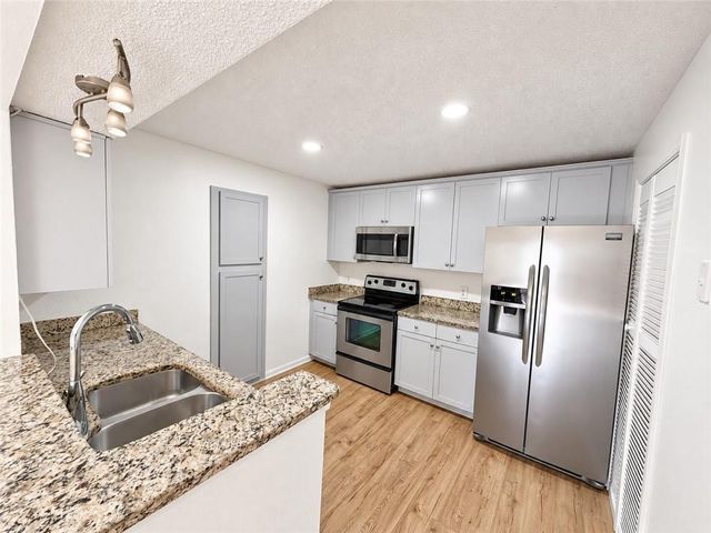 2657 Lenox Road NE P-213, Atlanta, GA 30324