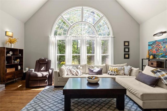 545 Tadfield Trace, Alpharetta, GA 30022