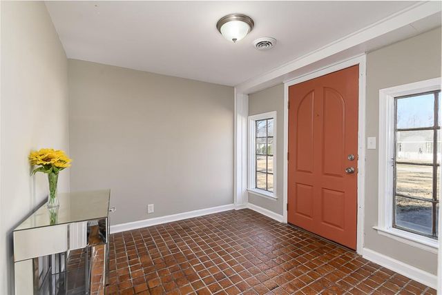 2419 N 49th Street, Kansas City, KS 66104