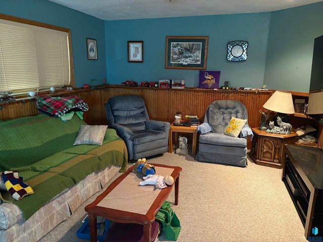 3342 Aspen Ave Avenue, Brookings, SD 57006