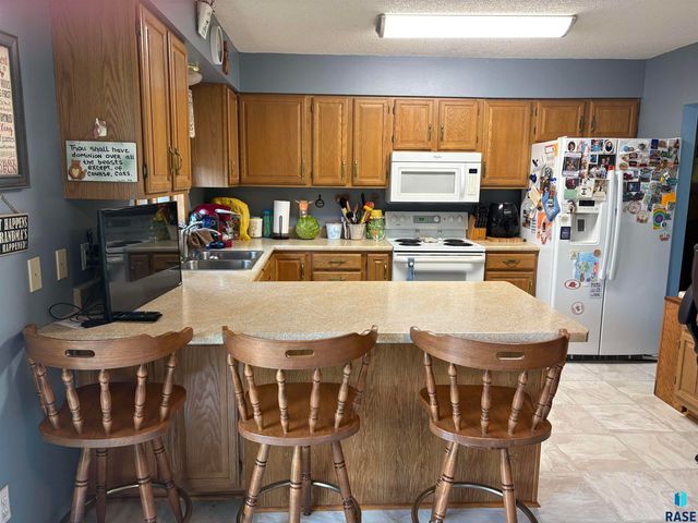 3342 Aspen Ave Avenue, Brookings, SD 57006