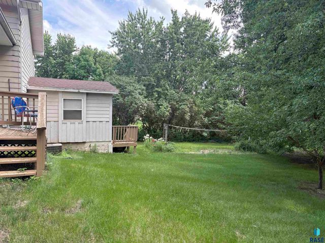 3342 Aspen Ave Avenue, Brookings, SD 57006