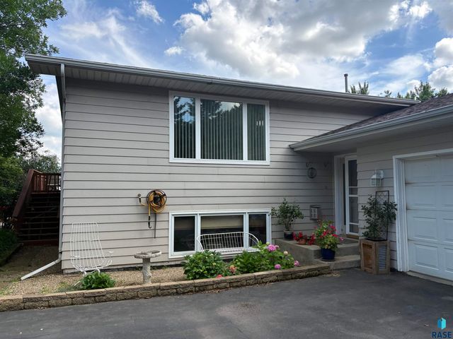 3342 Aspen Ave Avenue, Brookings, SD 57006