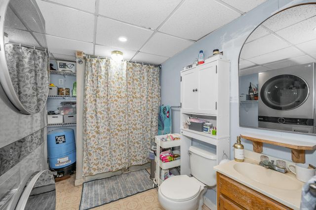 605 Chases Grove Road, Derry, NH 03038