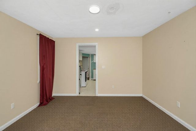 605 Chases Grove Road, Derry, NH 03038