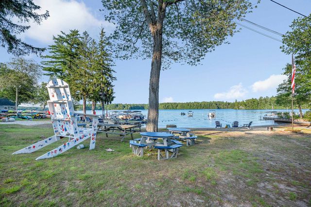 605 Chases Grove Road, Derry, NH 03038