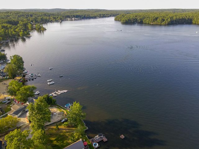 605 Chases Grove Road, Derry, NH 03038