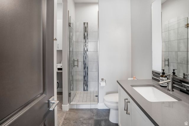 513 W 80 S, Ivins, UT 84738