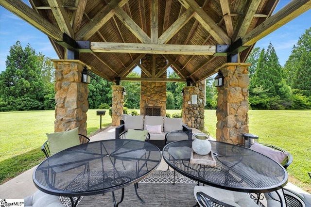 116 Stillcountry Circle, Travelers Rest, SC 29690