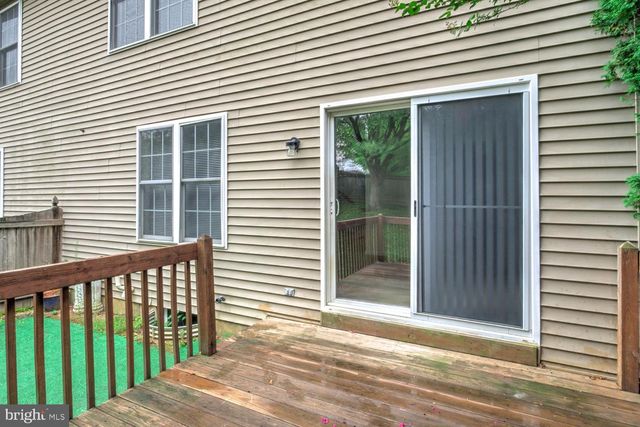 300 ELMSHIRE DR, Lancaster, PA 17603