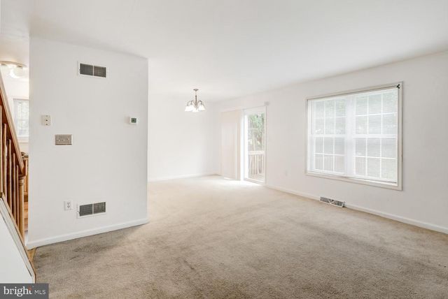 300 ELMSHIRE DR, Lancaster, PA 17603