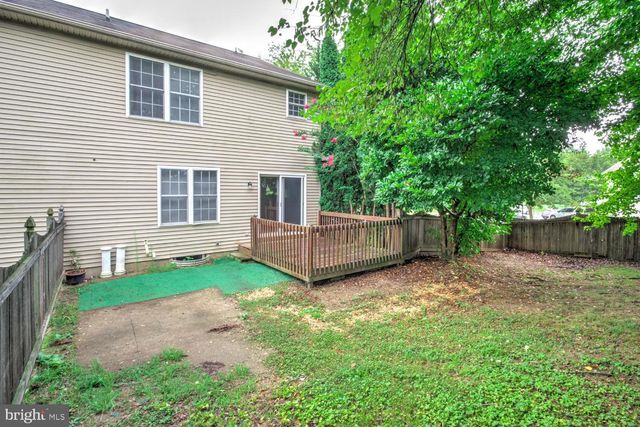 300 ELMSHIRE DR, Lancaster, PA 17603