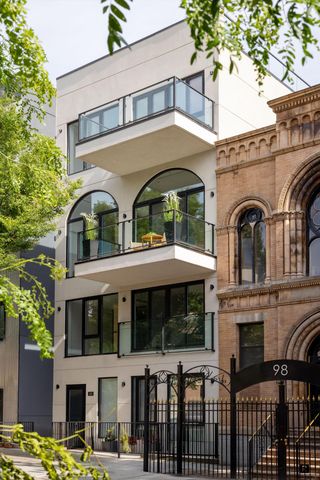 100 Scholes St Apt 1B, New York City, NY 11206