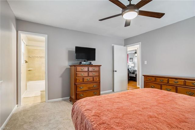 8 El Paso CT, Hampton, VA 23669