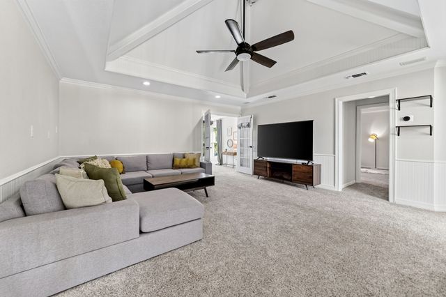 813 Windlake Circle, Heath, TX 75032