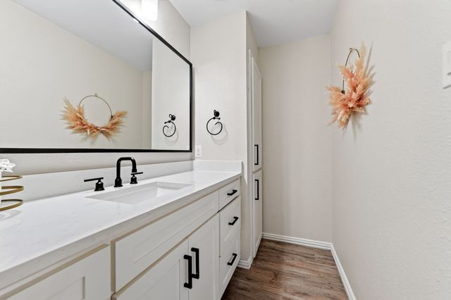 813 Windlake Circle, Heath, TX 75032