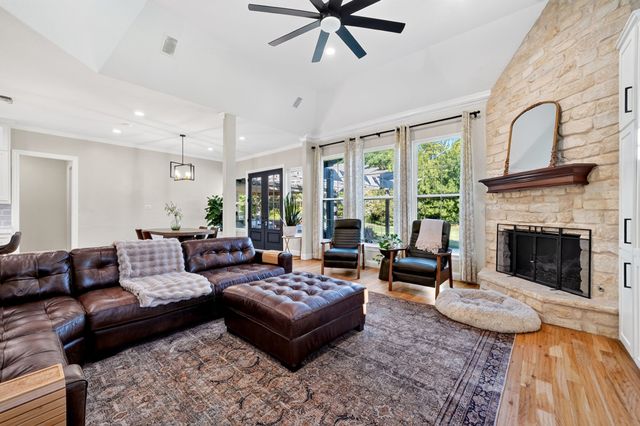 813 Windlake Circle, Heath, TX 75032