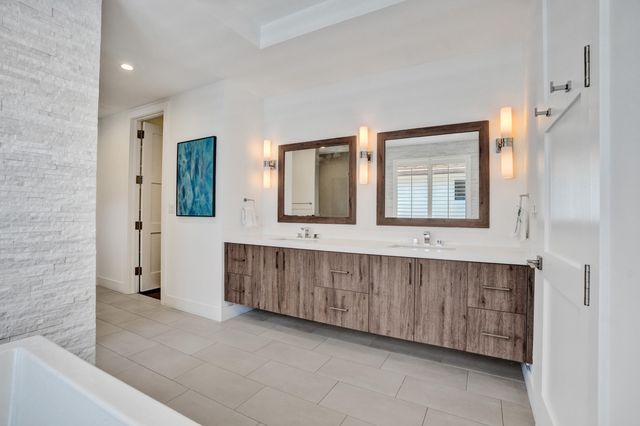 918 SE 8th Street, Fort Lauderdale, FL 33316