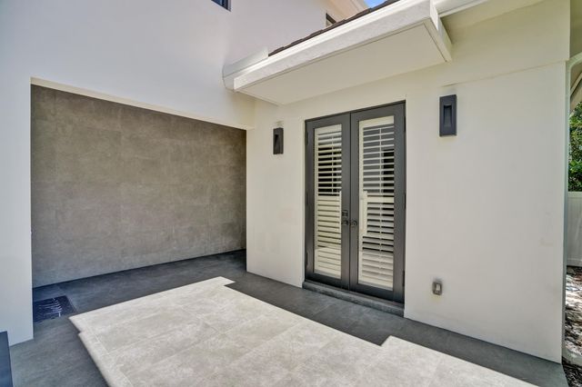918 SE 8th Street, Fort Lauderdale, FL 33316