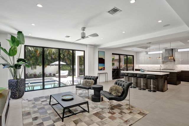 918 SE 8th Street, Fort Lauderdale, FL 33316