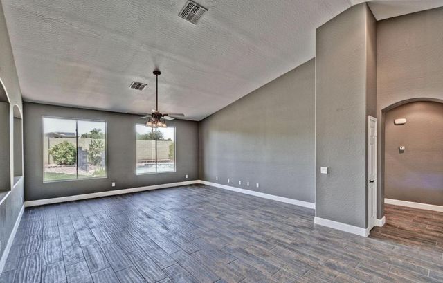 14284 W Woodbridge Avenue, Goodyear, AZ 85395