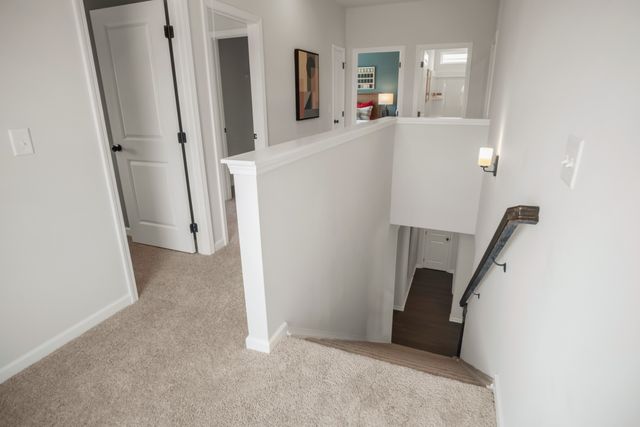 1374 English Oak Dr, Clarksville, TN 37043